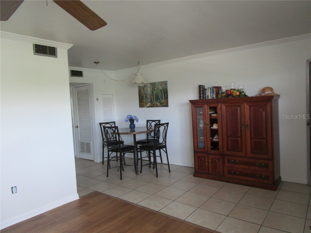 6000 20th Street N #127 Saint Petersburg FL 33714 TB8417862 image3