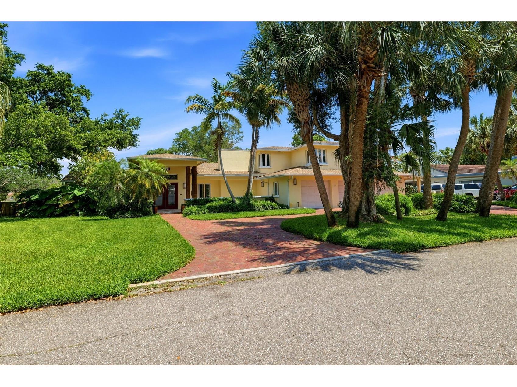 6000 2nd Street S Saint Petersburg FL 33705 W7885621 image2