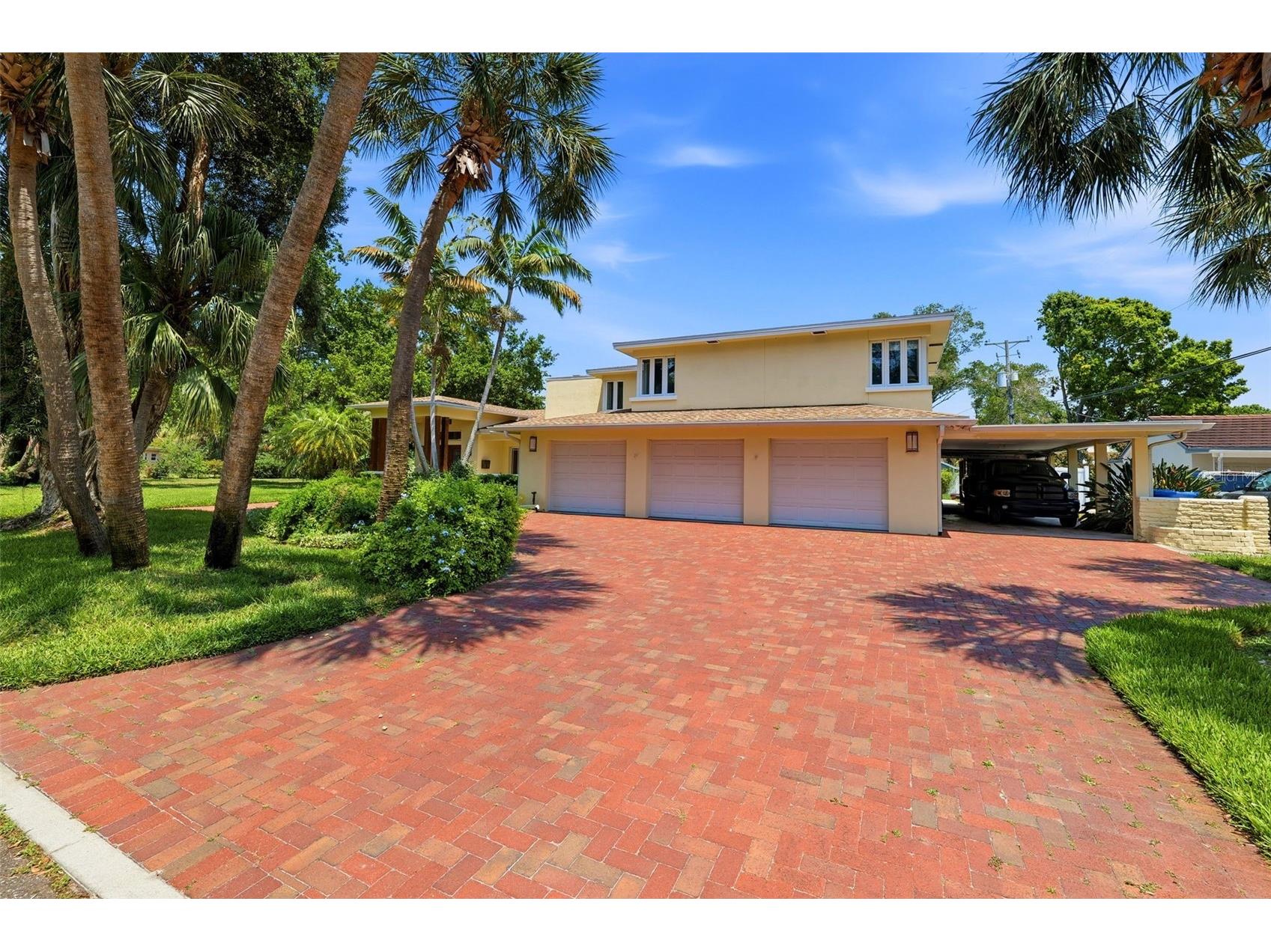 6000 2nd Street S Saint Petersburg FL 33705 W7885621 image4