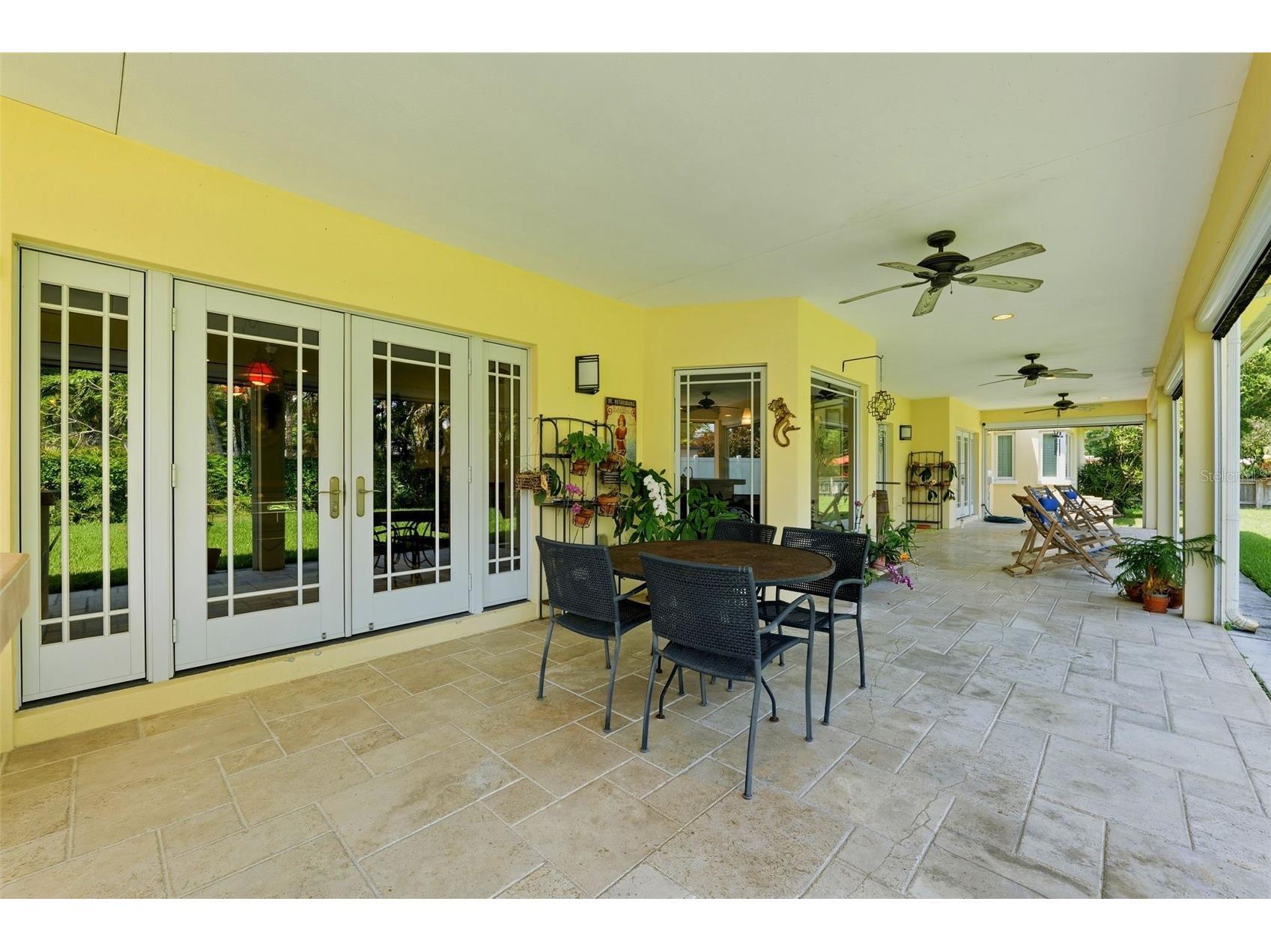 6000 2nd Street S Saint Petersburg FL 33705 W7885621 image46