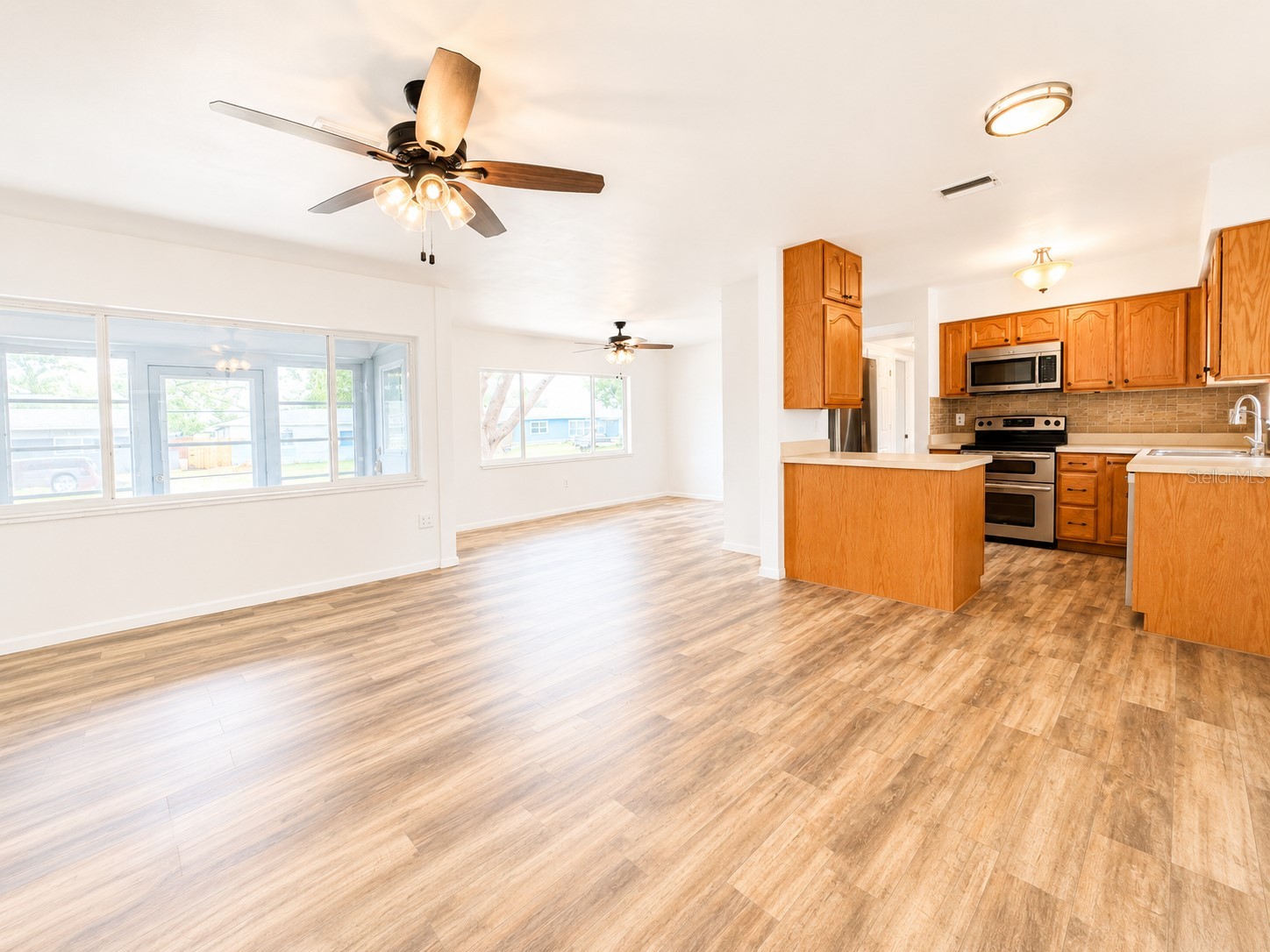 6000 42nd Avenue N Saint Petersburg FL 33709 TB8517395 image12