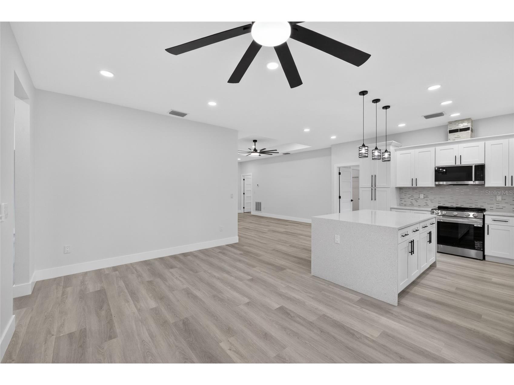 6000 Deltona Boulevard Spring Hill FL 34606 TB8512499 image20