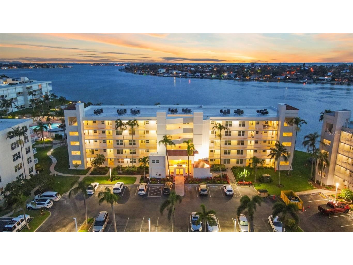 6001 Bahia Del Mar Circle #325 Saint Petersburg FL 33715 - BOGA CIEGA BAY TB8404148 image1