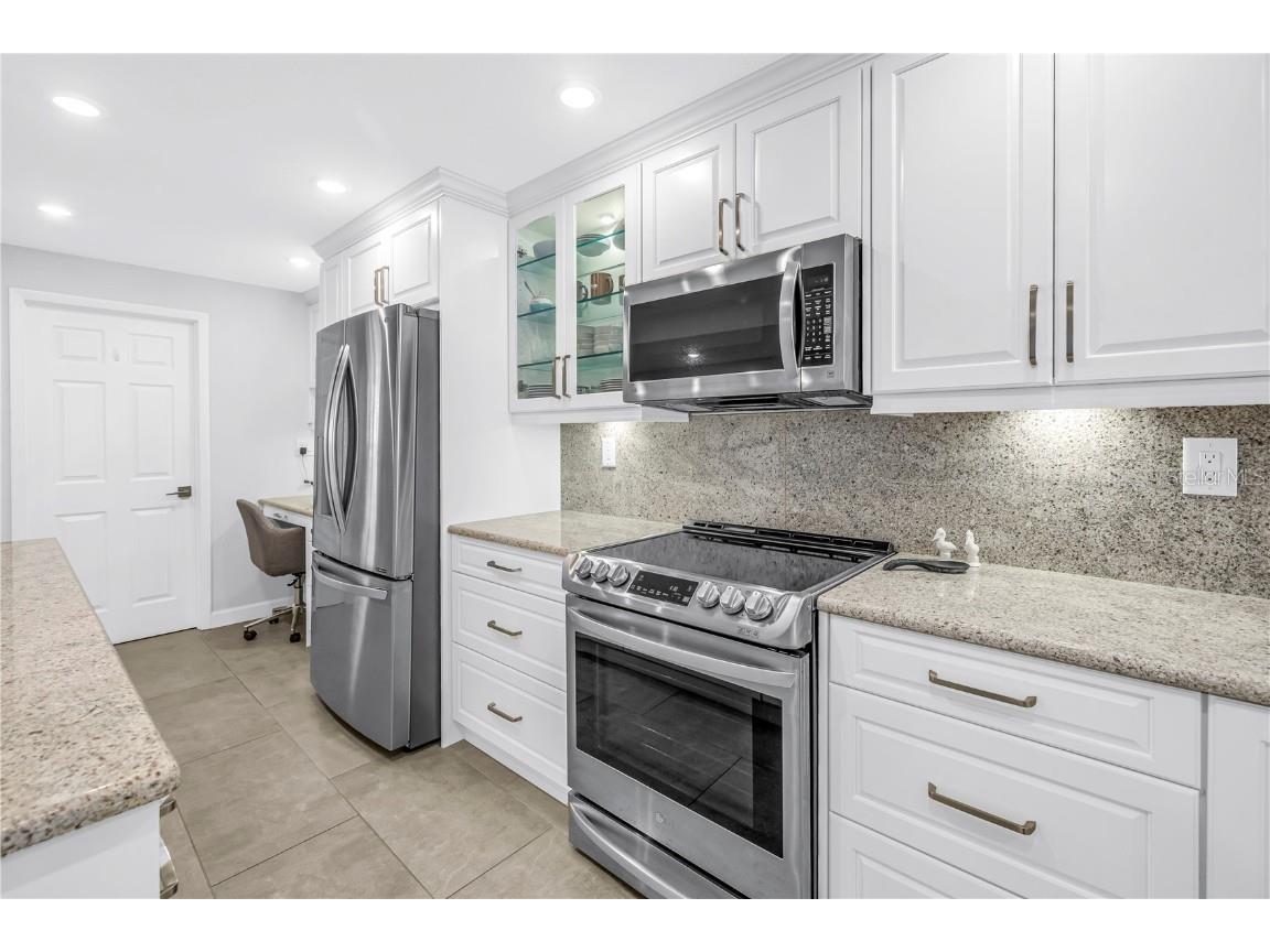 6001 Bahia Del Mar Circle #328 Saint Petersburg FL 33715 - PASS A GRILLE CHANNEL TB8453182 image7