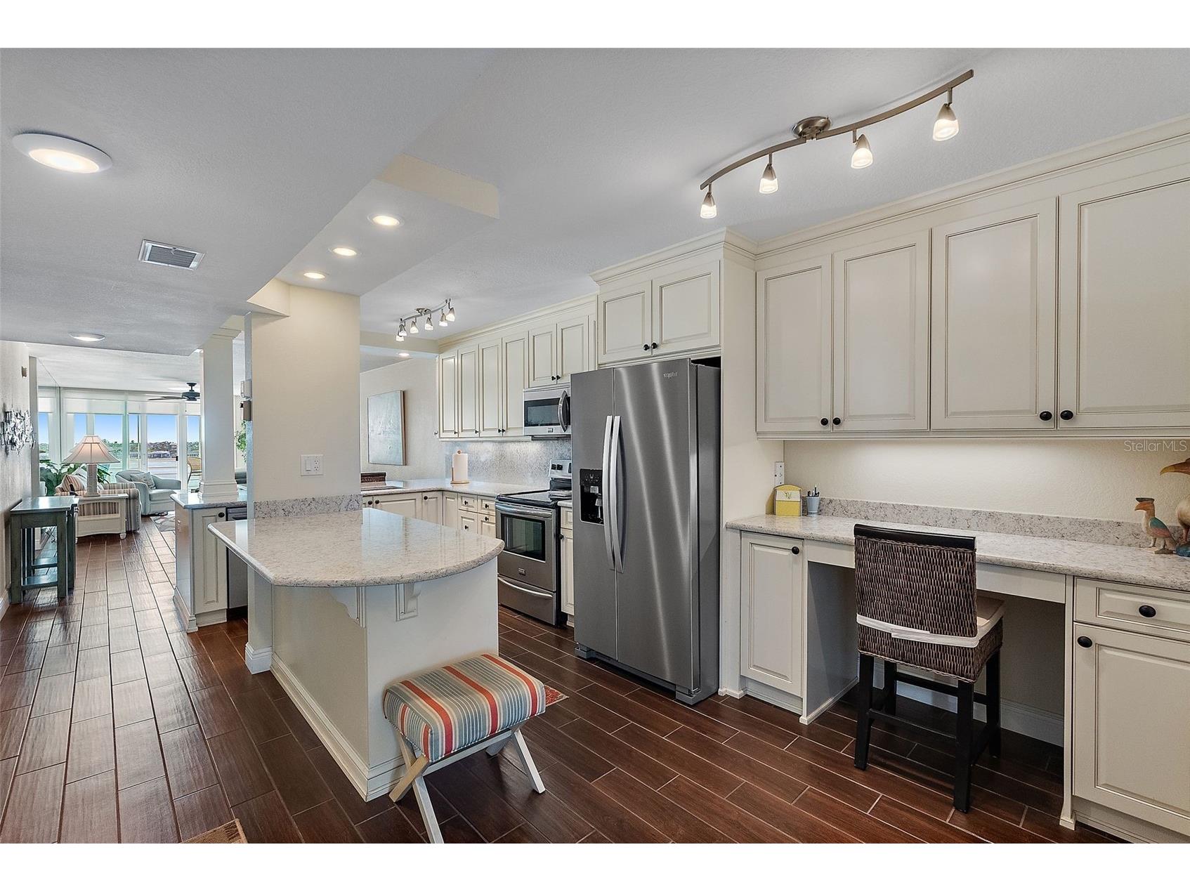 6001 Bahia Del Mar Circle #429 Saint Petersburg FL 33715 - INTRACOASTAL WATERWAY TB8461027 image4