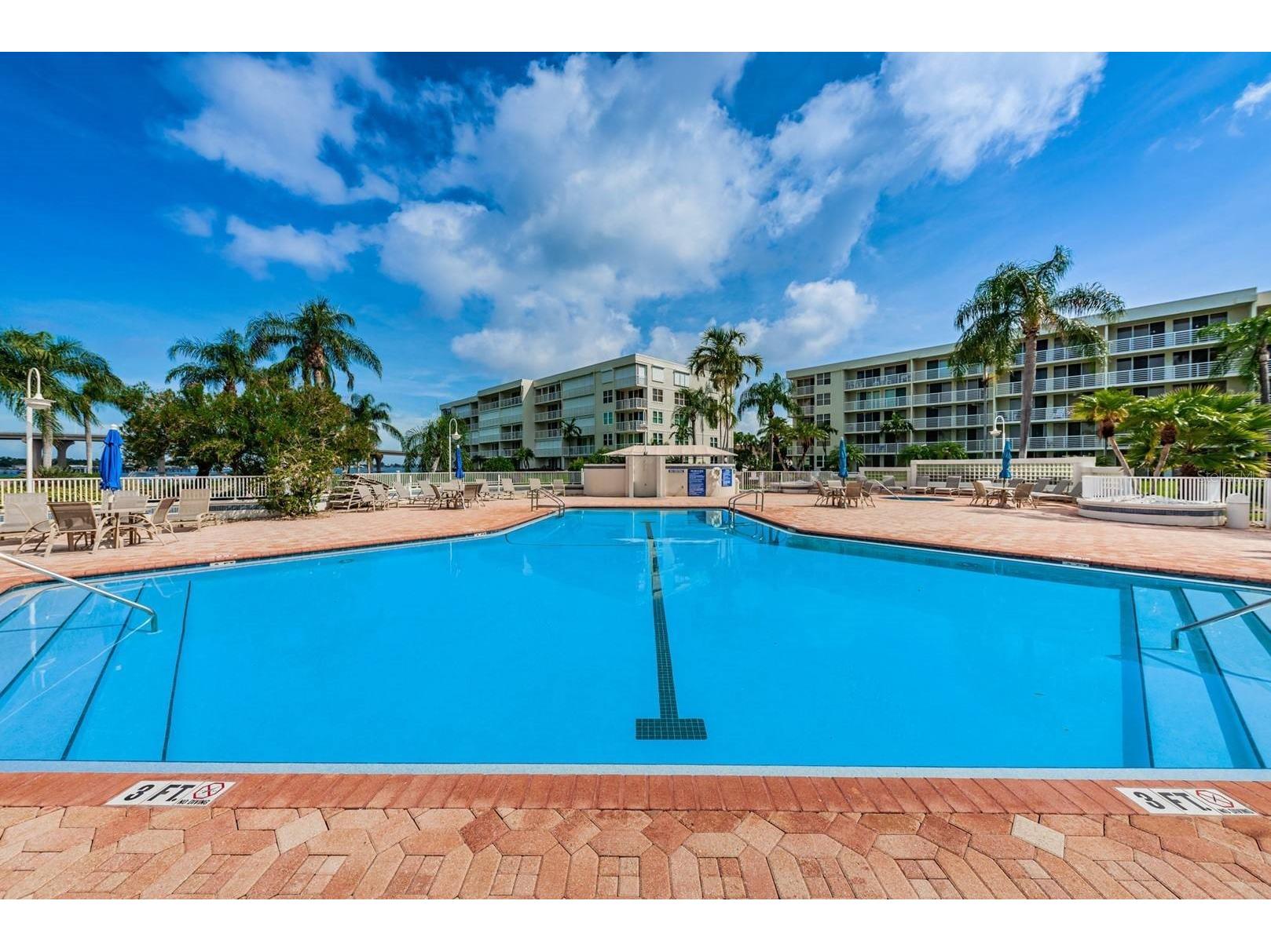 6001 Bahia Del Mar Circle #527 Saint Petersburg FL 33715 TB8474196 image26