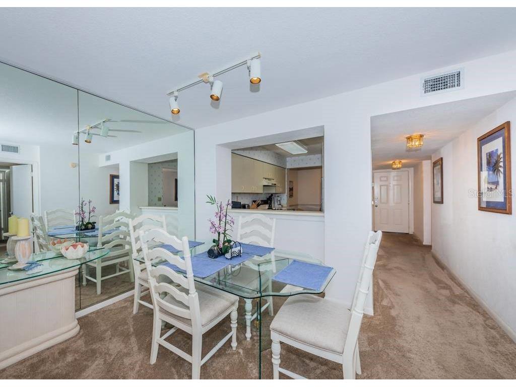 6001 Bahia Del Mar Circle #527 Saint Petersburg FL 33715 TB8474196 image5