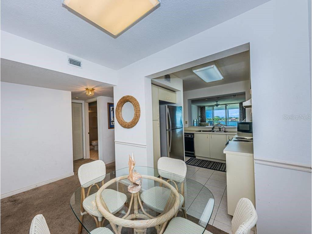 6001 Bahia Del Mar Circle #527 Saint Petersburg FL 33715 TB8474196 image7