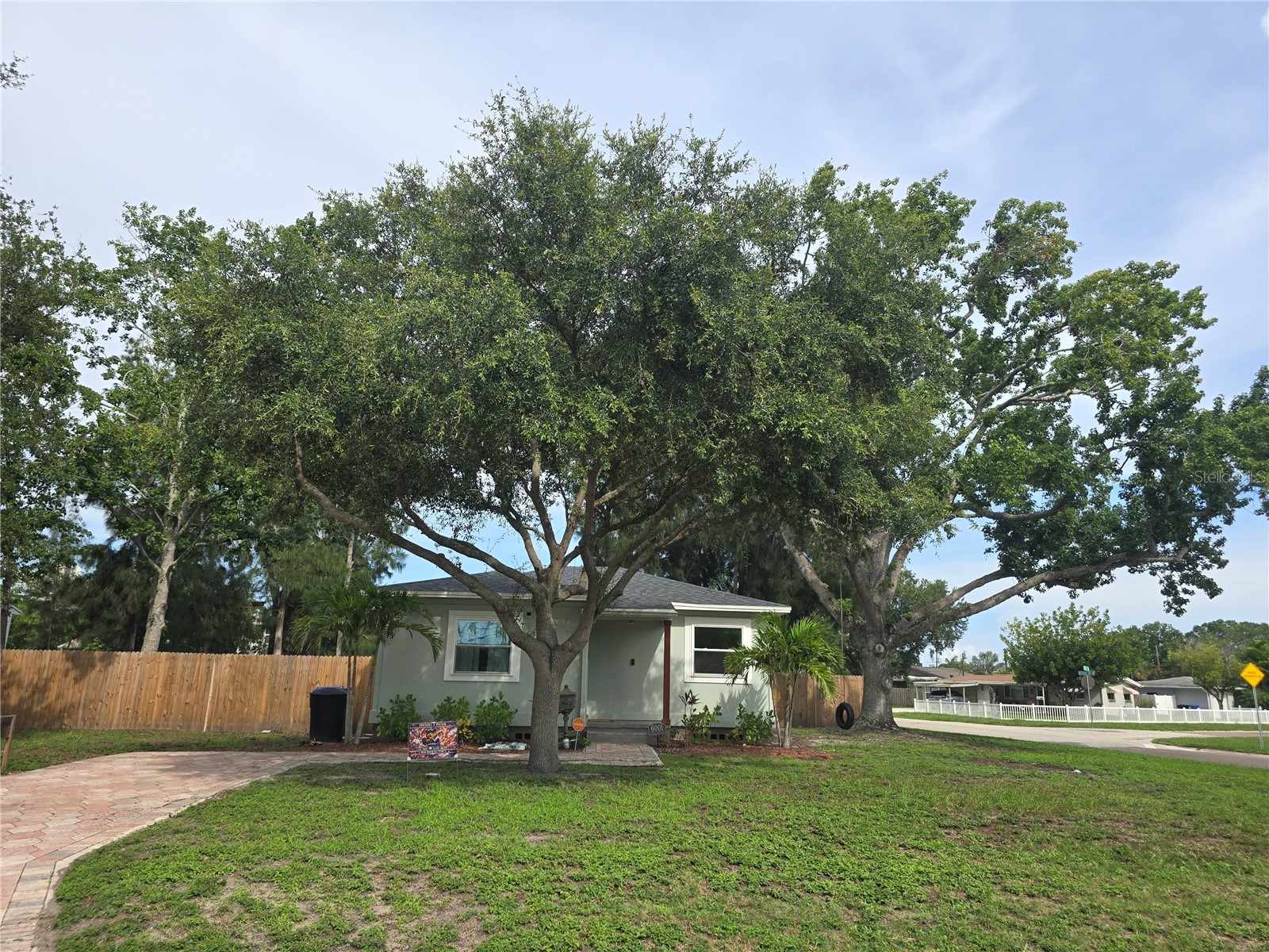 6001 Cedar Street NE Saint Petersburg FL 33703 TB8526243 image1