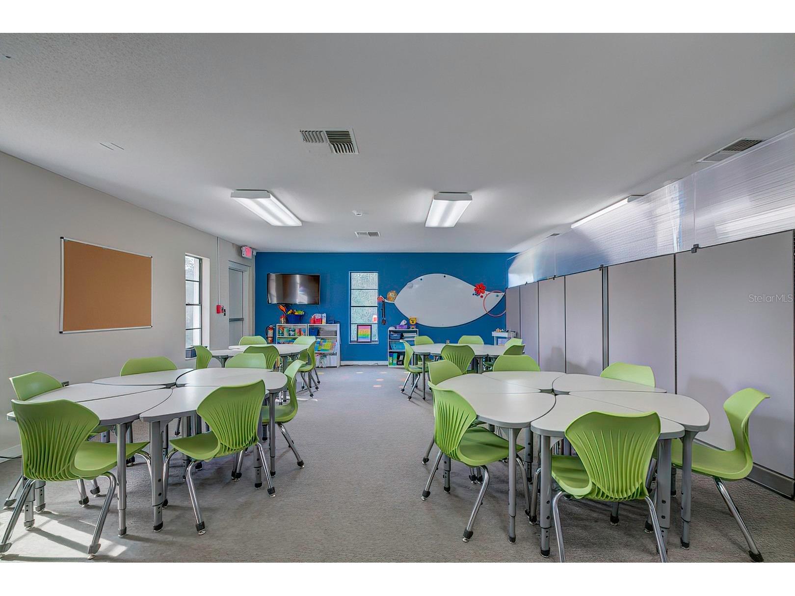 6001 Deltona Boulevard Spring Hill FL 34606 W7840727 image19