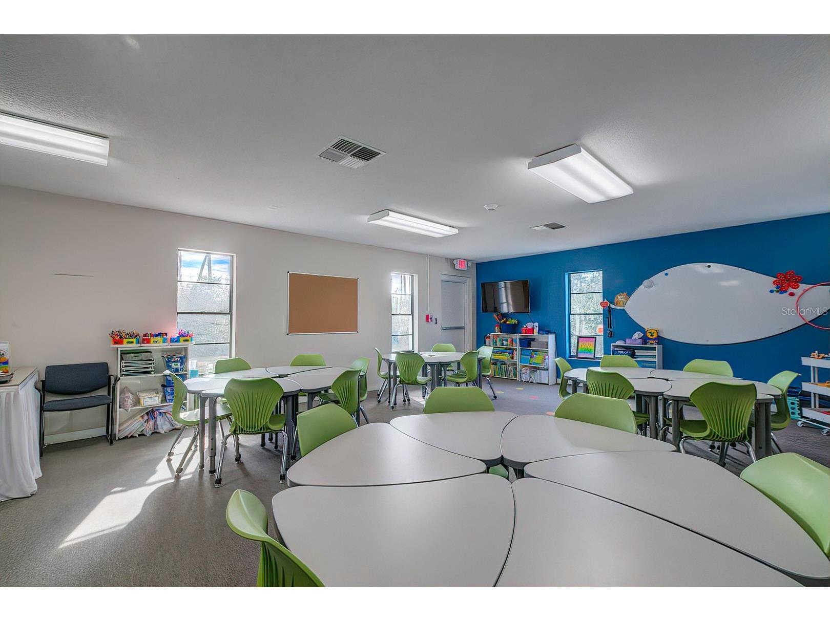 6001 Deltona Boulevard Spring Hill FL 34606 W7840727 image20