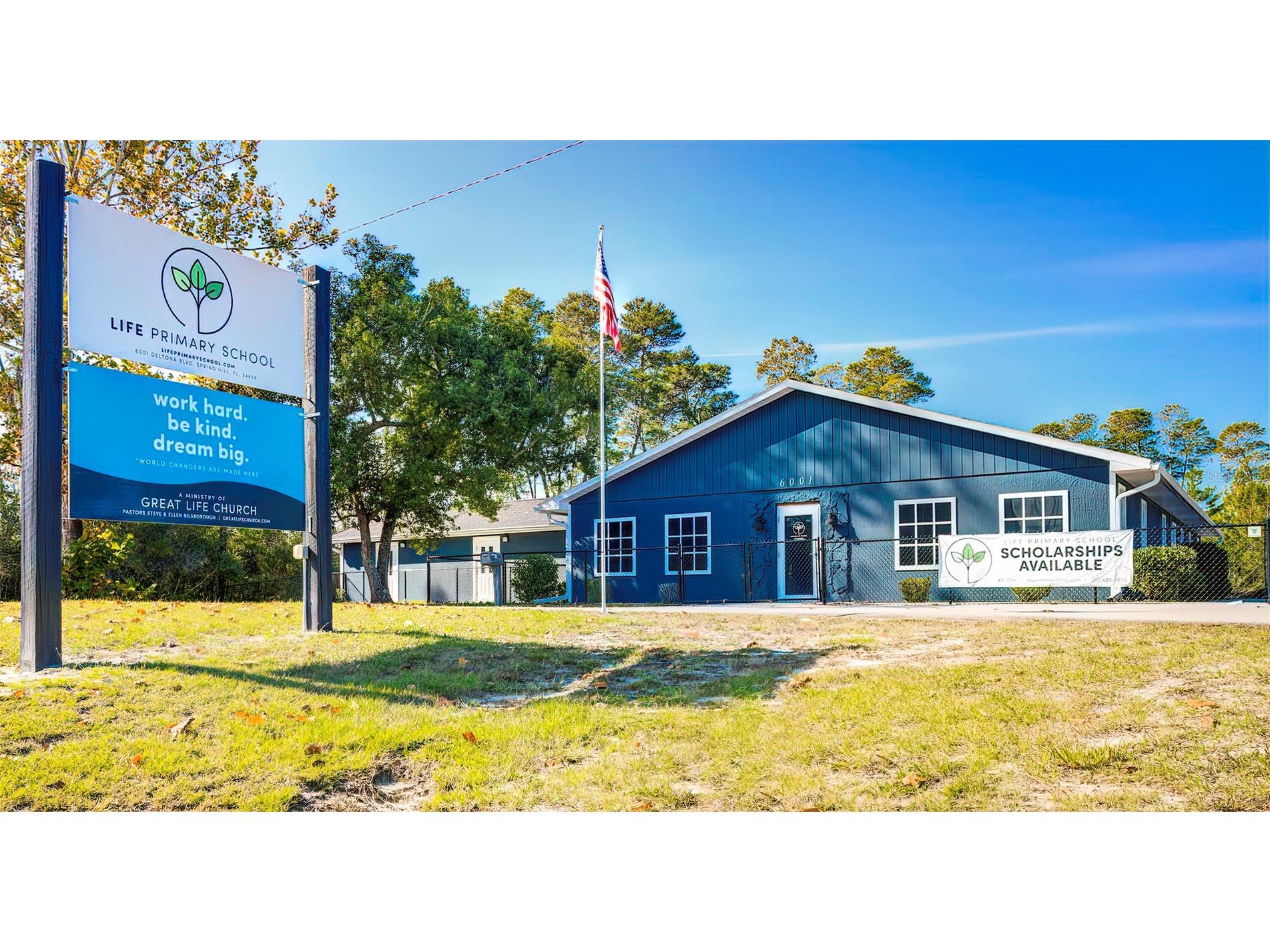 6001 Deltona Boulevard Spring Hill FL 34606 W7840727 image4