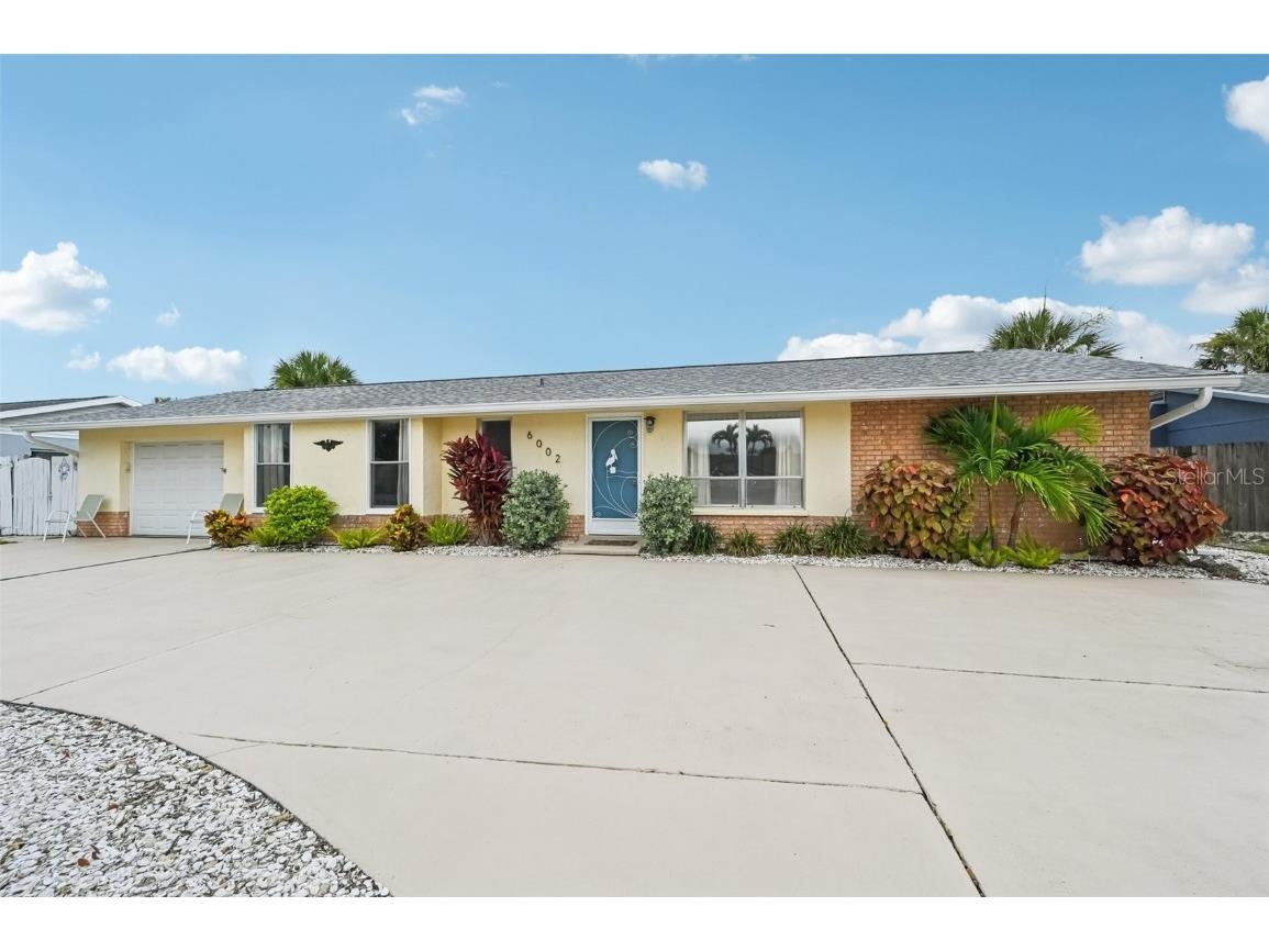 6002 34th Avenue W Bradenton FL 34209 A4657393 image1