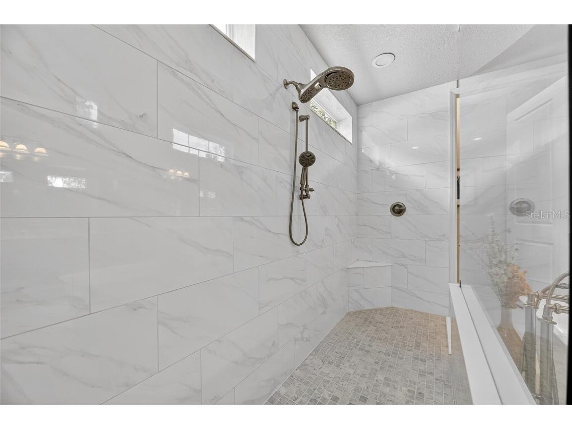 6002 Sparrowhead Way Lithia FL 33547 TB8444862 image32