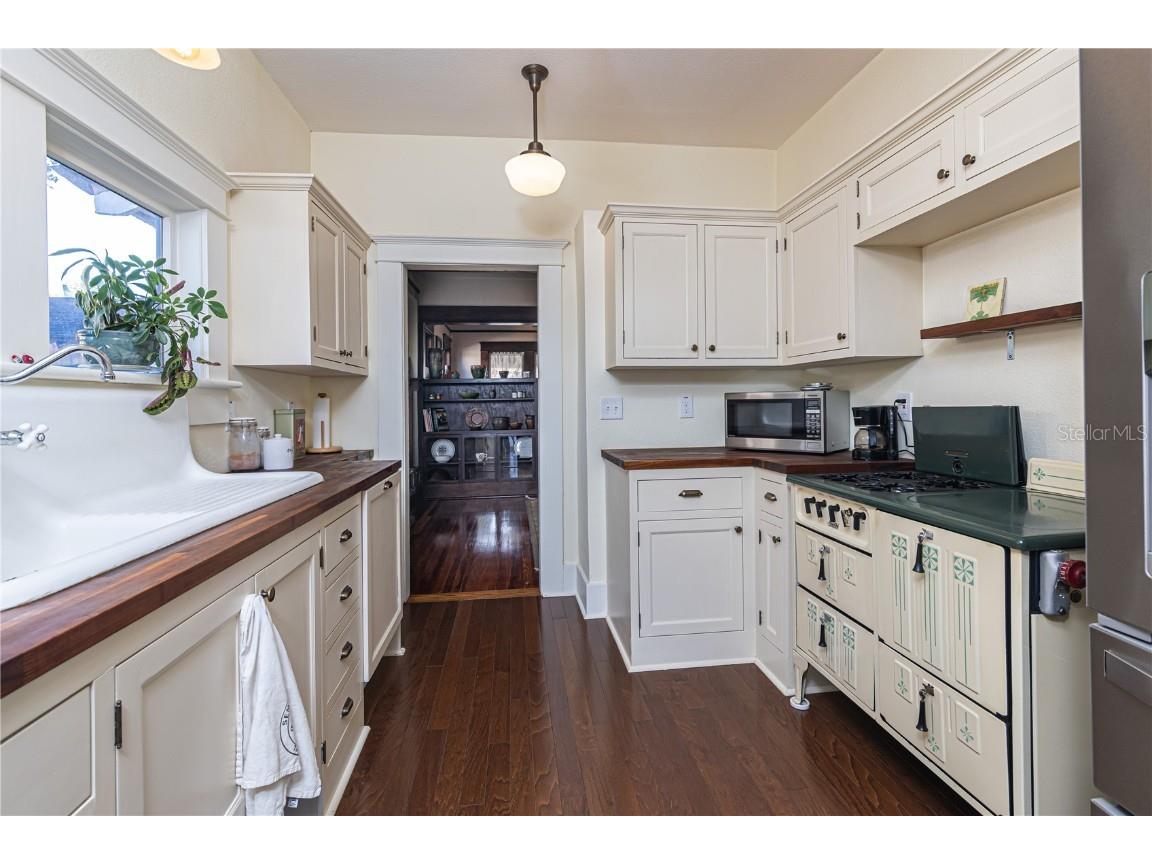 6002 Suwanee Avenue Tampa FL 33604 TB8457731 image13