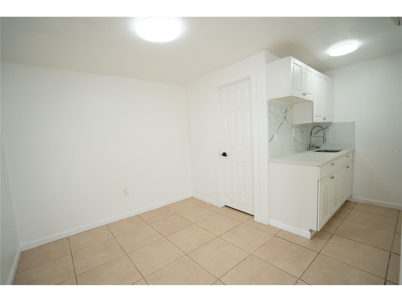 6002 W Clifton Street Tampa FL 33634 TB8510401 image11