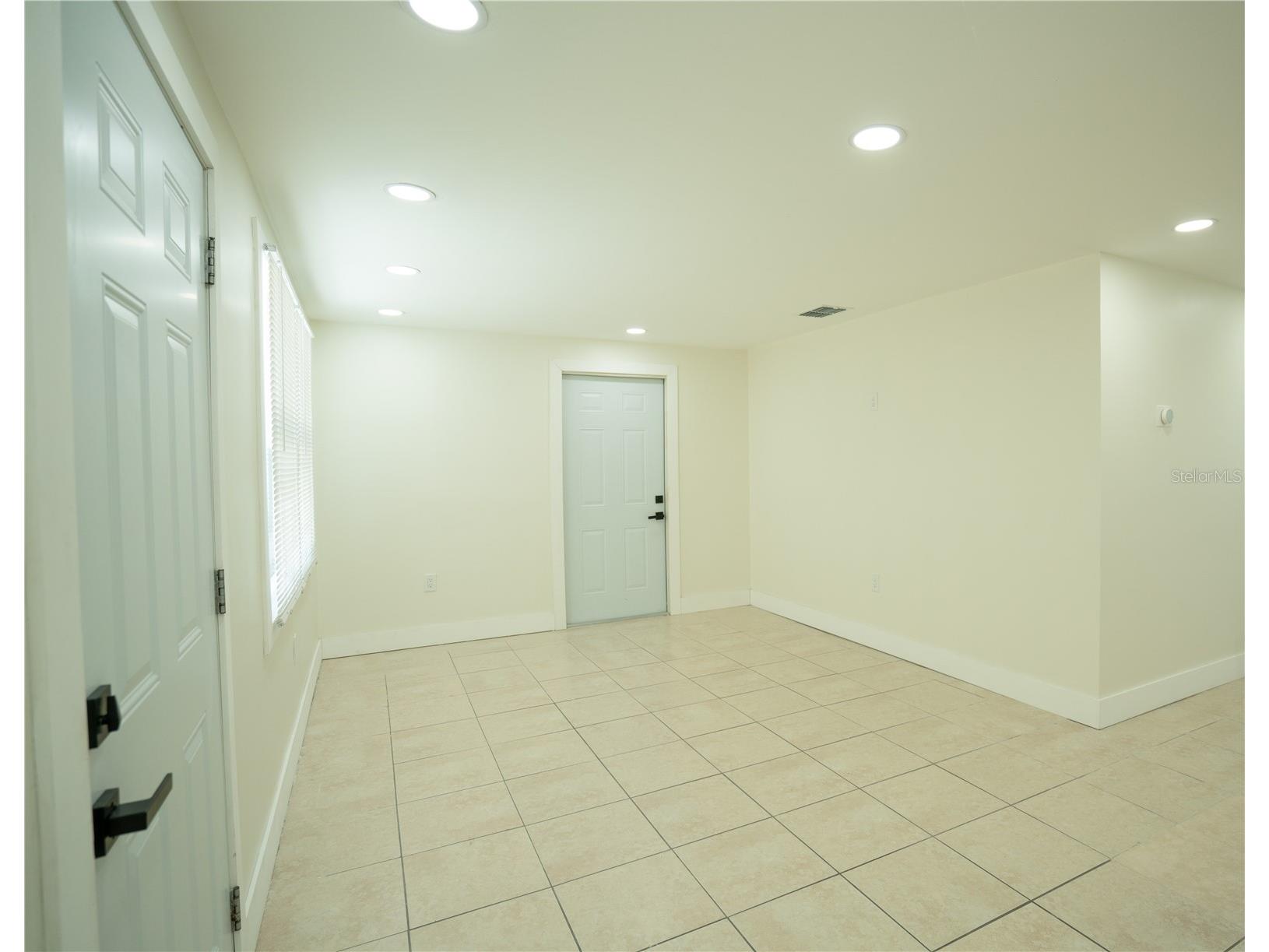 6002 W Clifton Street Tampa FL 33634 TB8510401 image32