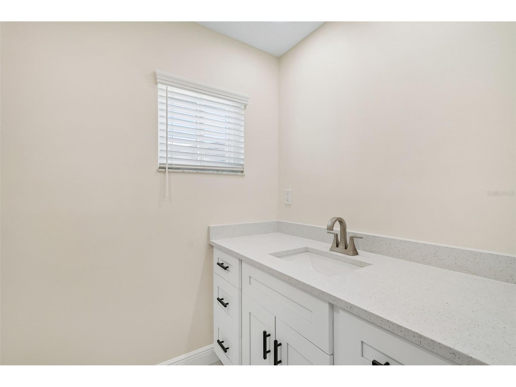 6003 Tampa Shores Boulevard Tampa FL 33615 TB8513341 image8
