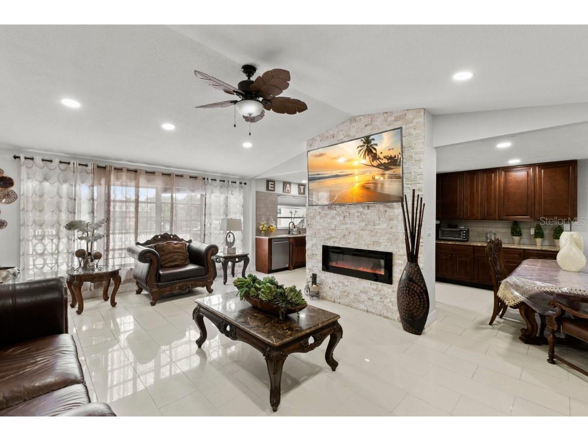 6004 11th Street E Bradenton FL 34203 A4619889 image11