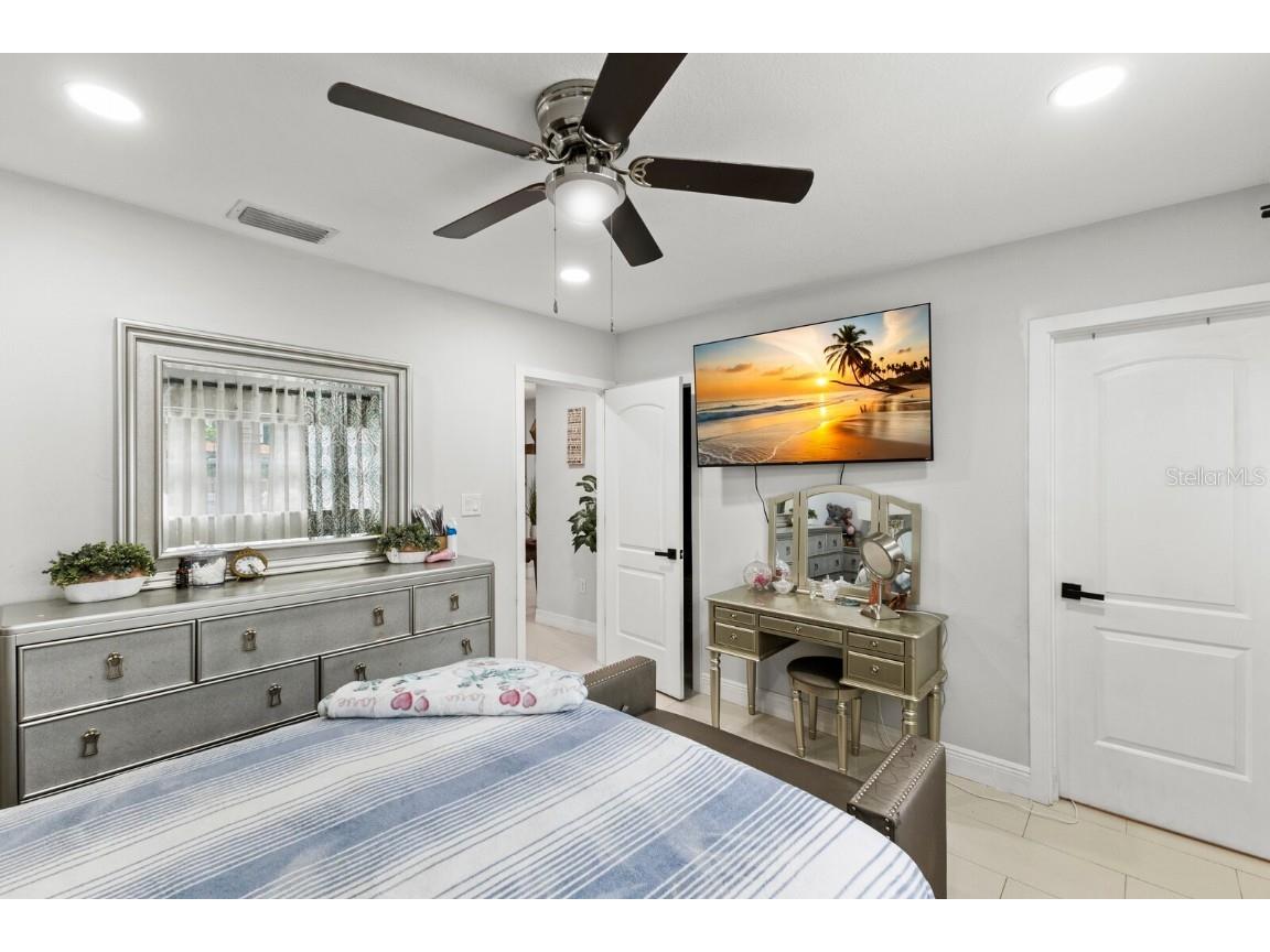 6004 11th Street E Bradenton FL 34203 A4619889 image14