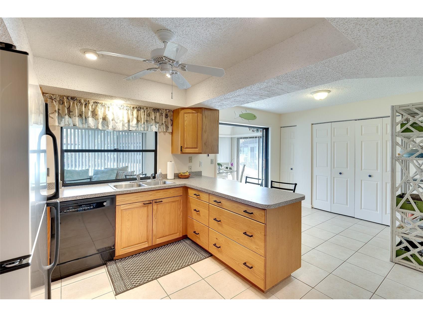 6004 Vivienda Drive #8 Bradenton FL 34207 A4685934 image13