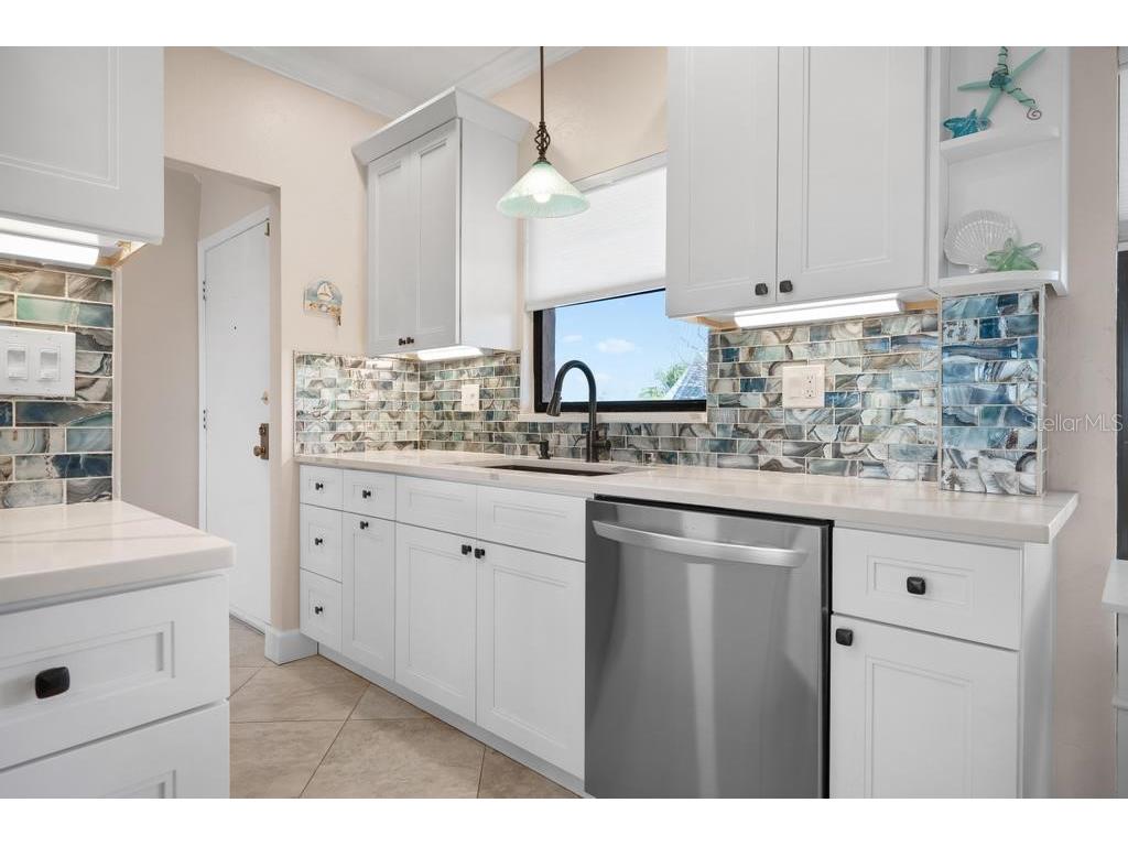 6005 Gulf Drive #219 Holmes Beach FL 34217 A4689996 image16