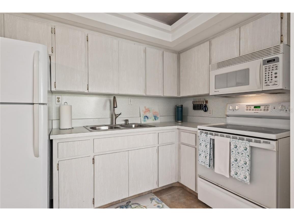 6005 Midnight Pass Road #N13 Sarasota FL 34242 A4660736 image16