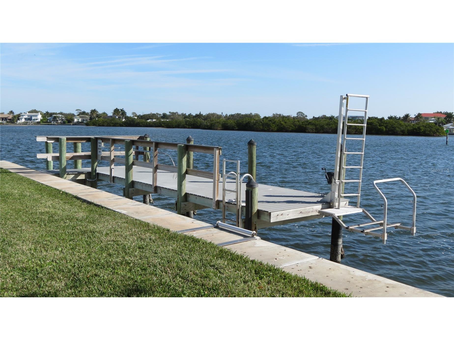 6005 Midnight Pass Road #N4 Sarasota FL 34242 A4677763 image36