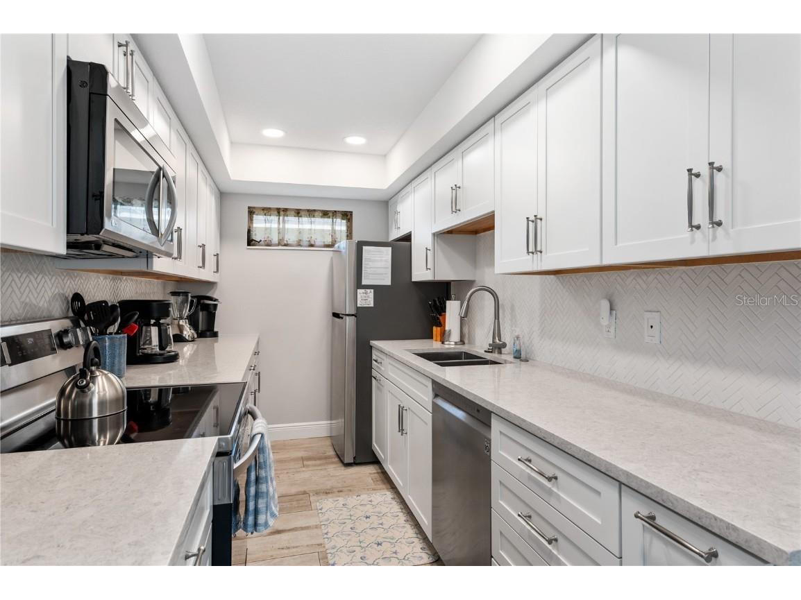 6005 Midnight Pass Road #S4 Sarasota FL 34242 A4660901 image12