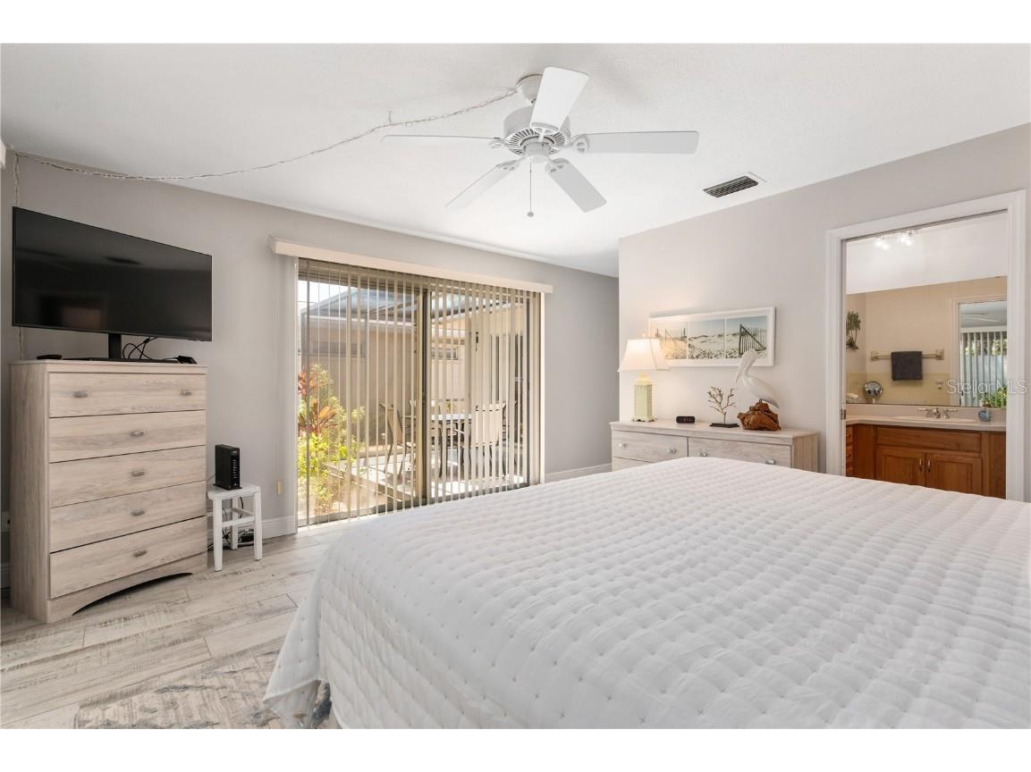 6005 Midnight Pass Road #S4 Sarasota FL 34242 A4660901 image17