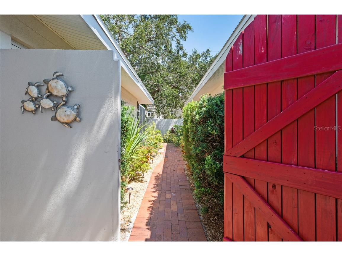 6005 Midnight Pass Road #S4 Sarasota FL 34242 A4660901 image2