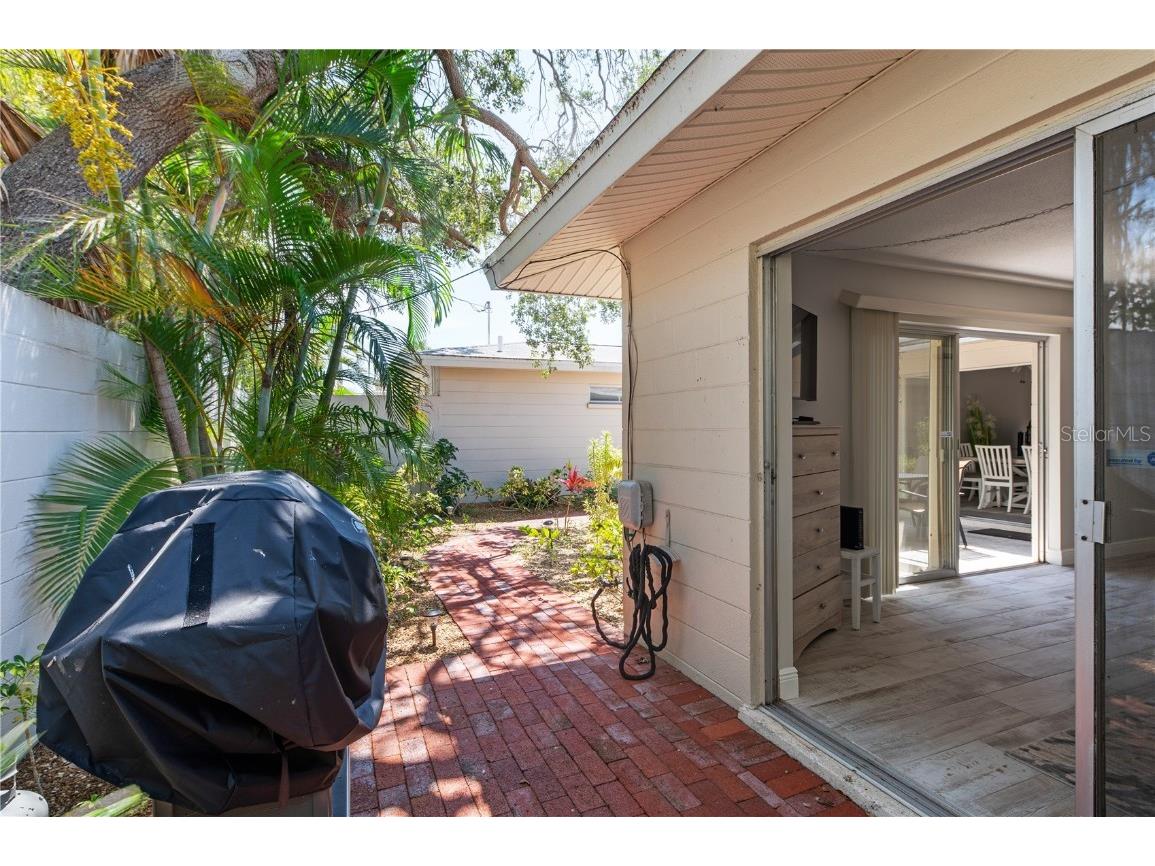 6005 Midnight Pass Road #S4 Sarasota FL 34242 A4660901 image25