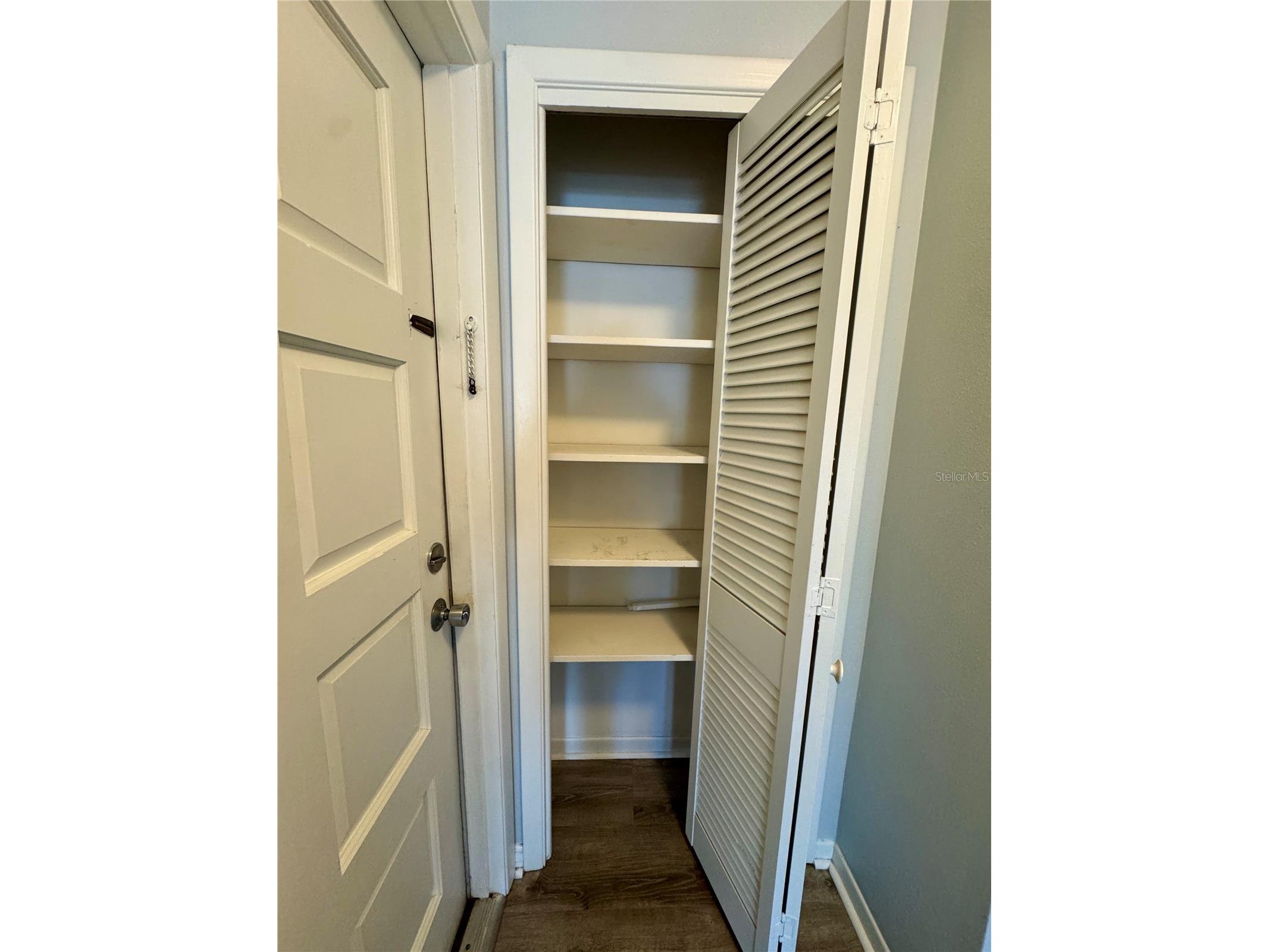 6006 1st Avenue S #21 Saint Petersburg FL 33707 TB8475952 image3