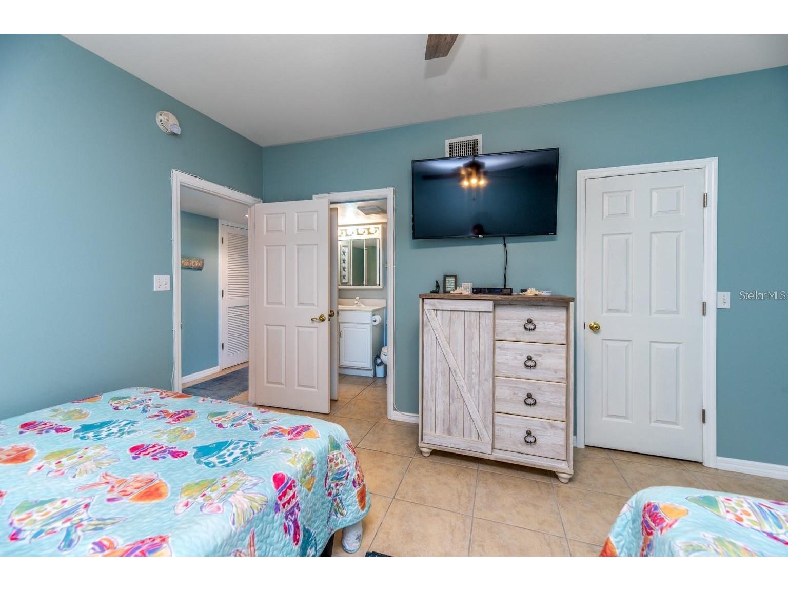 6006 Gulf Drive #207 Holmes Beach FL 34217 - THE GULF TB8502022 image29
