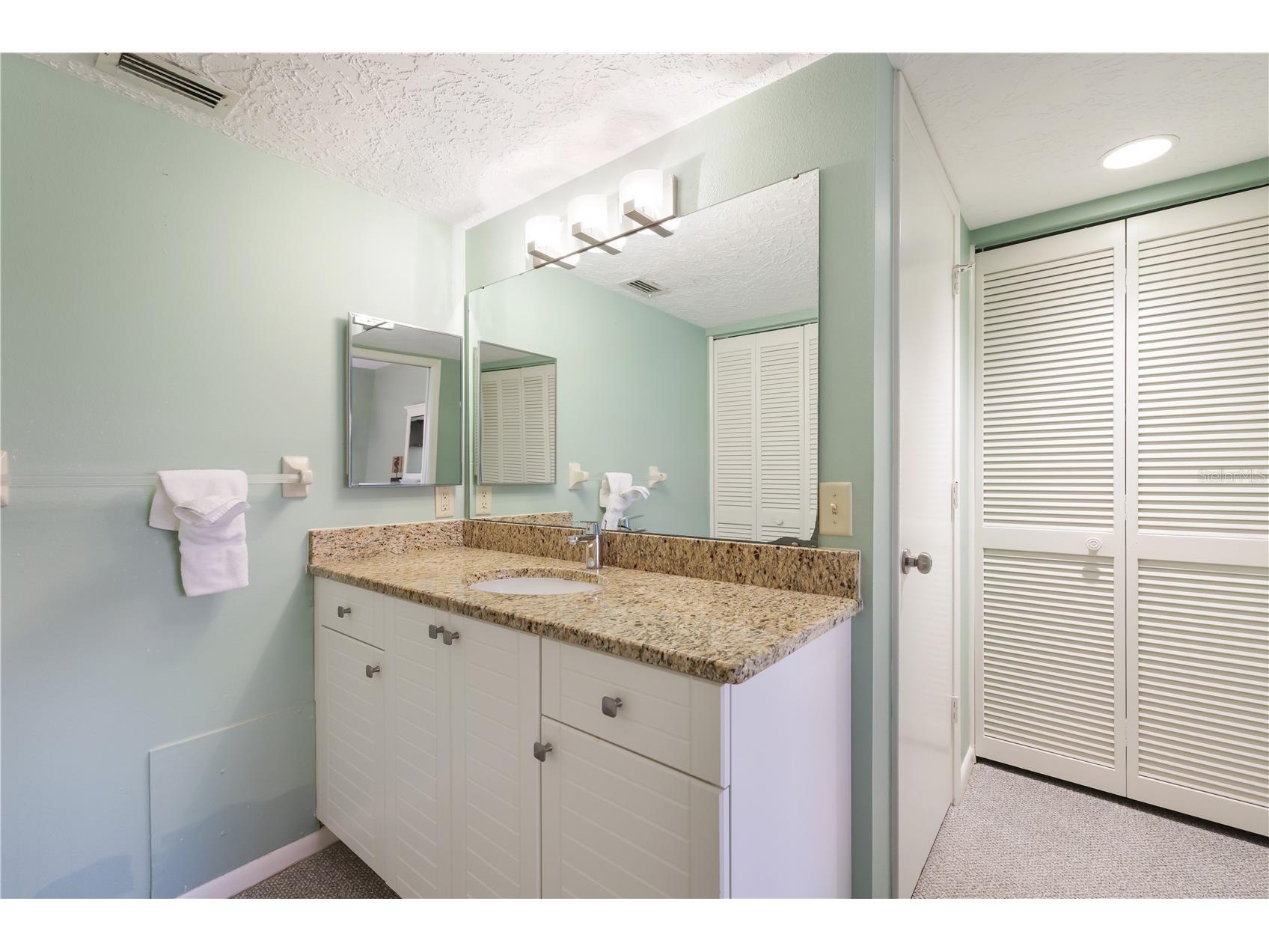 6006 Gulf Drive #214 Holmes Beach FL 34217 A4678332 image15