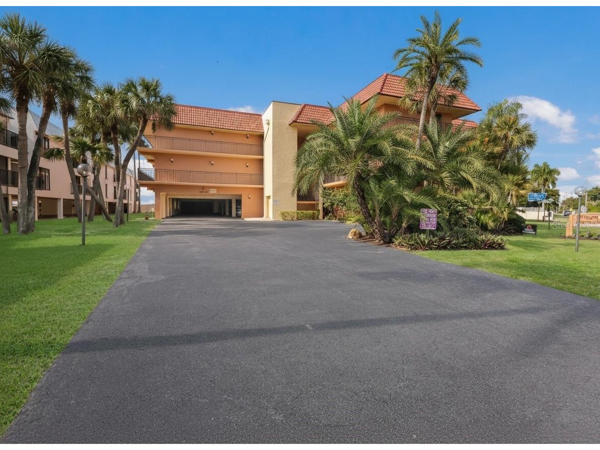 6006 Gulf Drive #214 Holmes Beach FL 34217 A4678332 image3