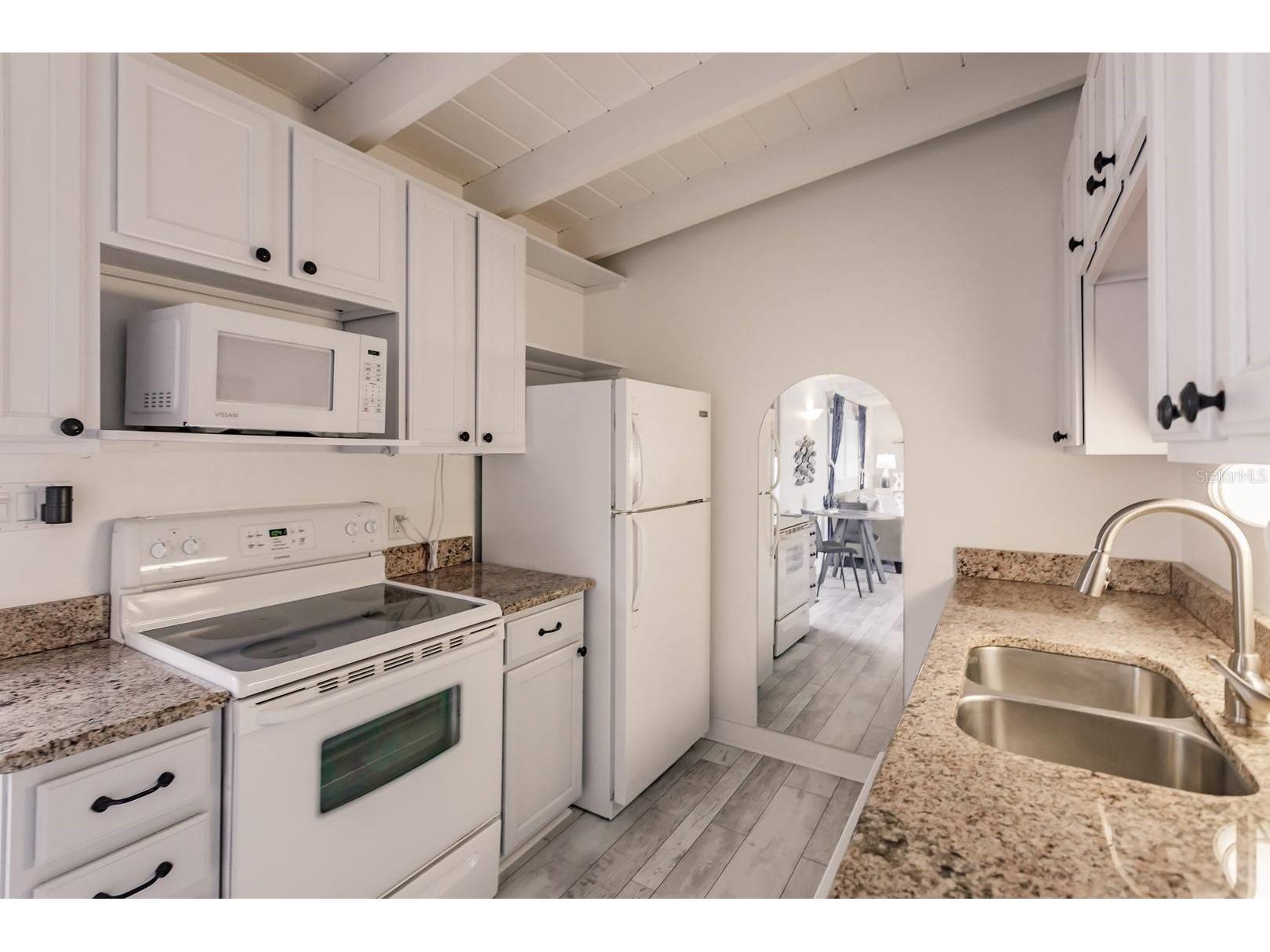 6006 Midnight Pass Road #10 Sarasota FL 34242 TB8463075 image10