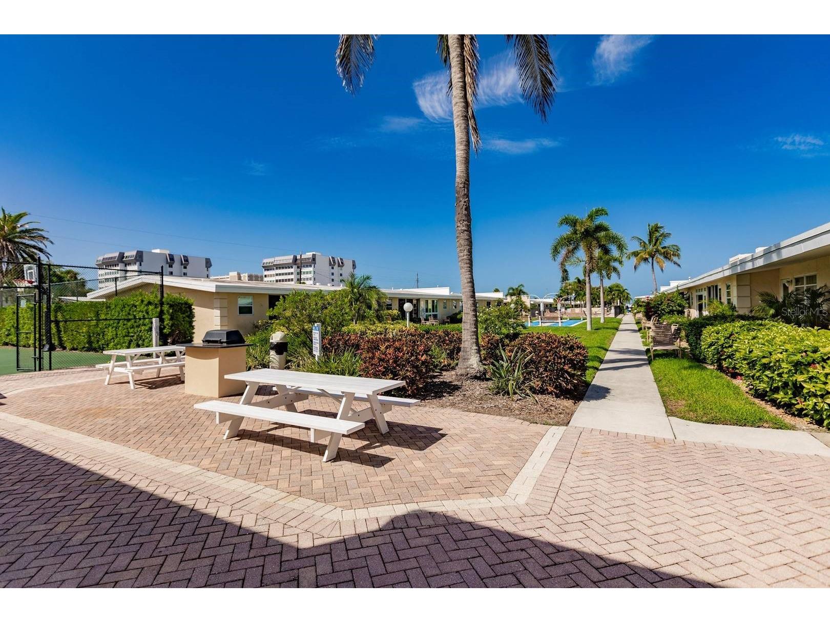 6006 Midnight Pass Road #10 Sarasota FL 34242 TB8463075 image16