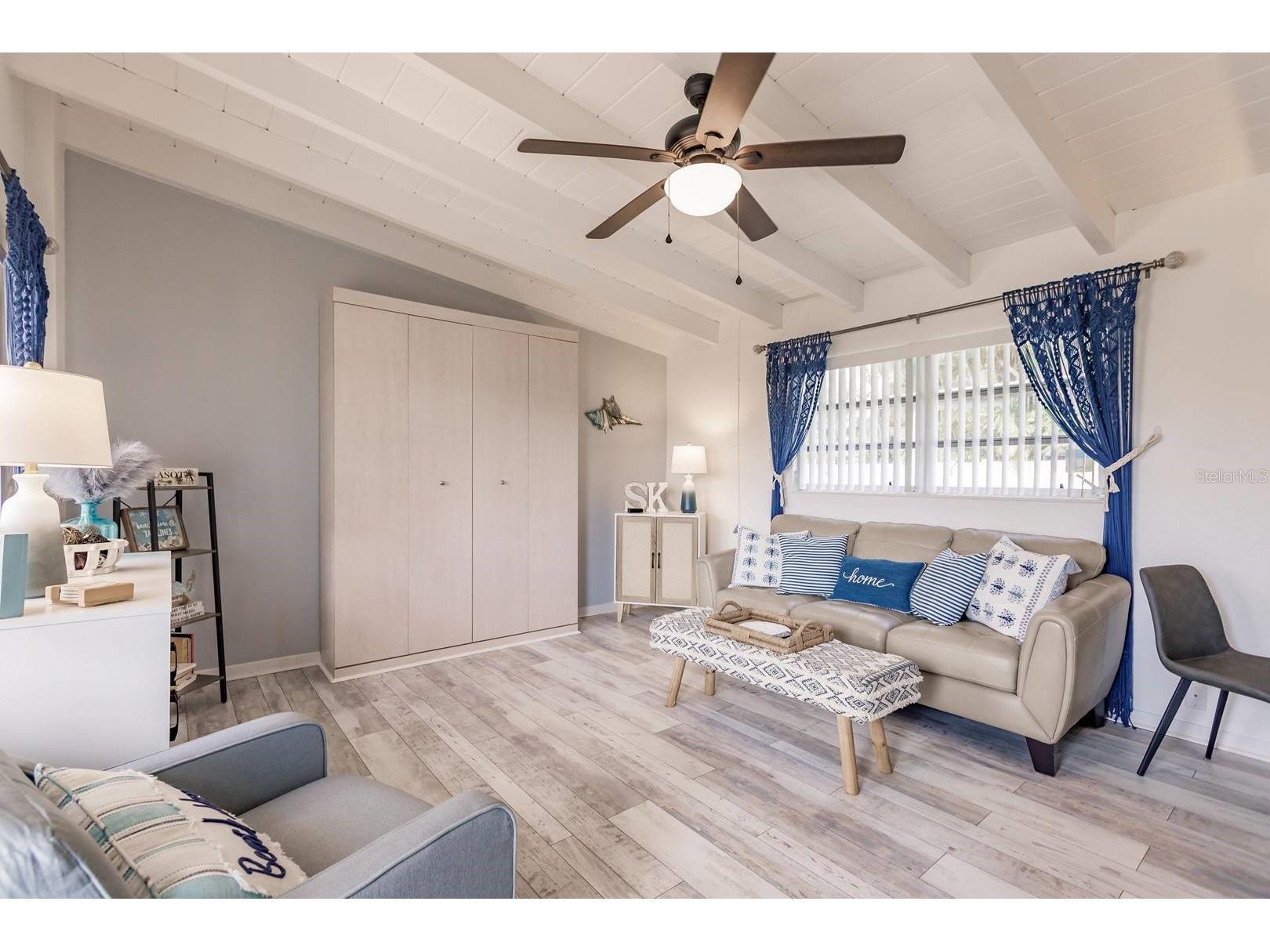 6006 Midnight Pass Road #10 Sarasota FL 34242 TB8463075 image4