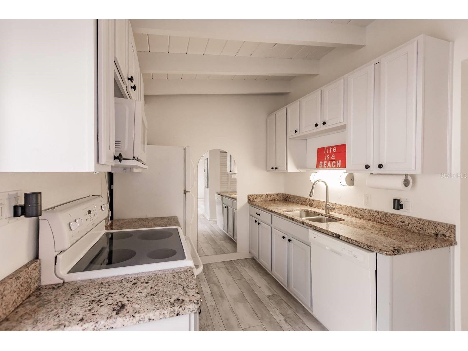 6006 Midnight Pass Road #10 Sarasota FL 34242 TB8463075 image9