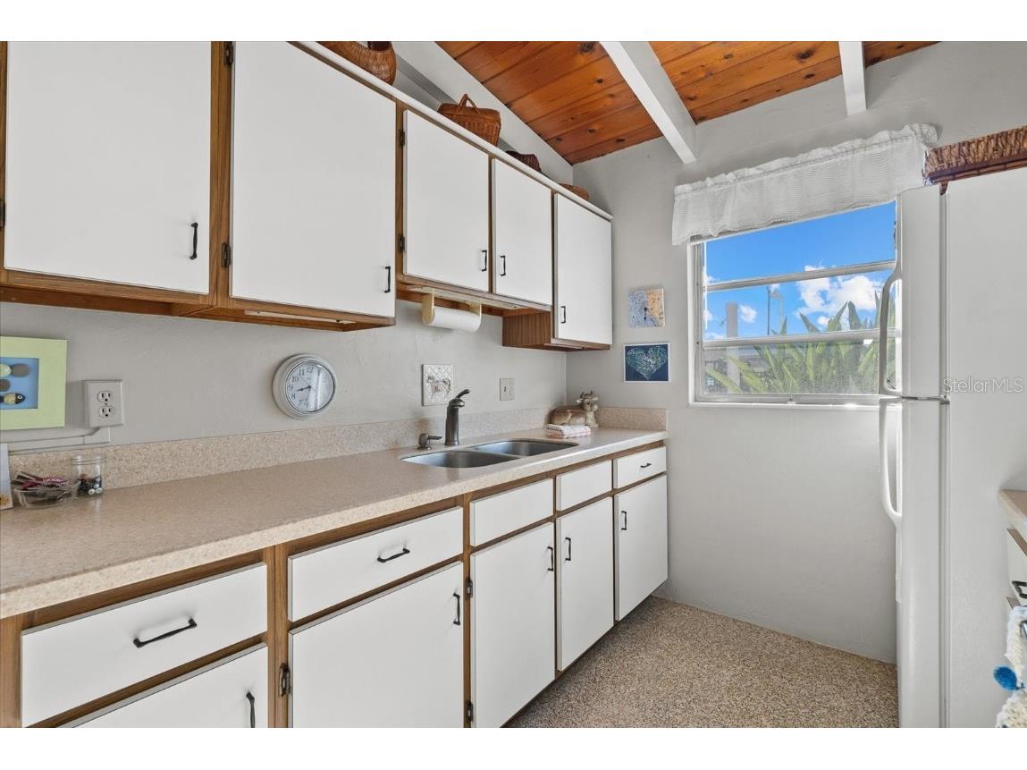 6006 Midnight Pass Road #11 Sarasota FL 34242 A4673426 image10