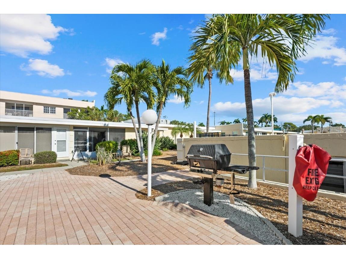 6006 Midnight Pass Road #11 Sarasota FL 34242 A4673426 image22