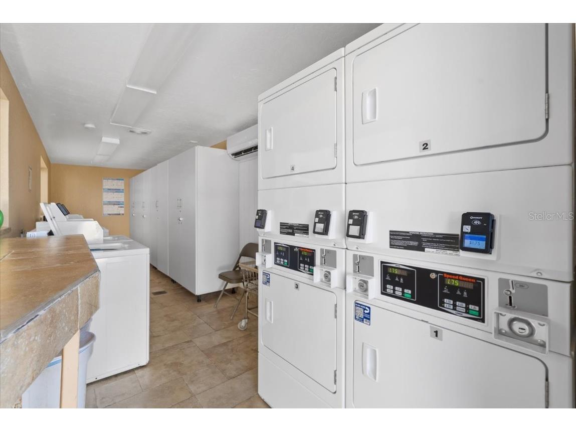 6006 Midnight Pass Road #11 Sarasota FL 34242 A4673426 image33