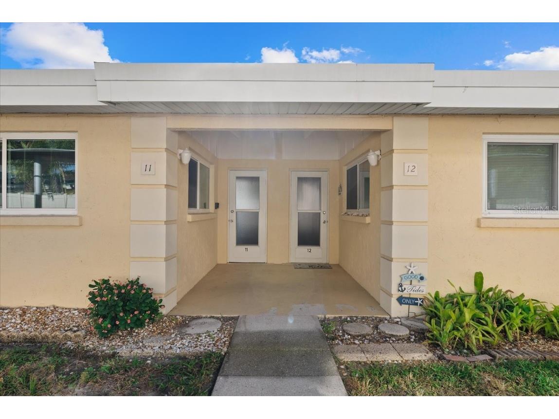 6006 Midnight Pass Road #11 Sarasota FL 34242 A4673426 image4