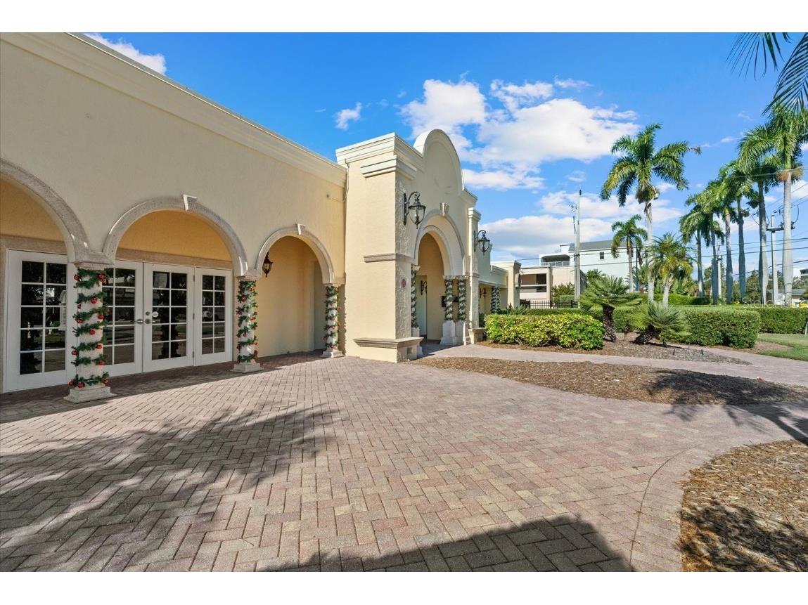 6006 Midnight Pass Road #11 Sarasota FL 34242 A4673426 image45