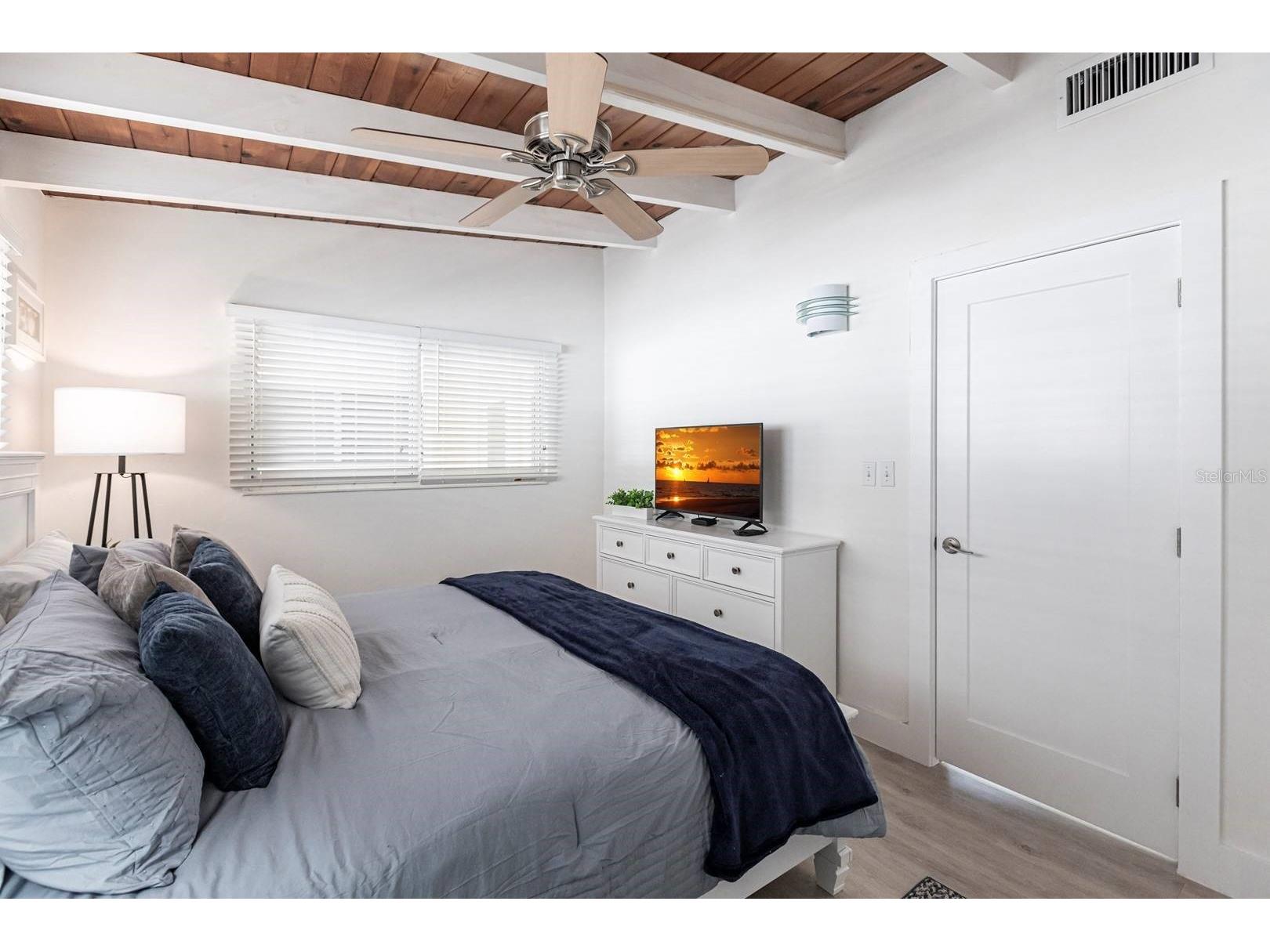 6006 Midnight Pass Road #14 Sarasota FL 34242 TB8463108 image13