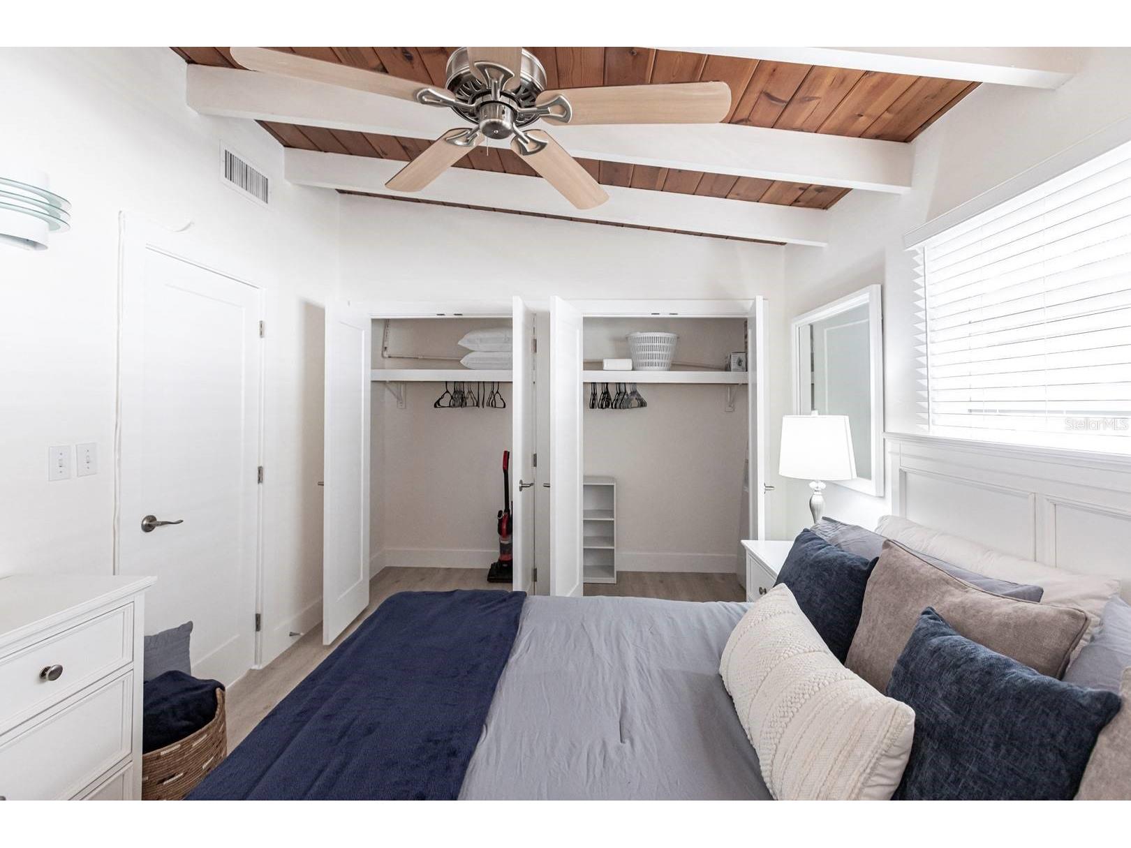 6006 Midnight Pass Road #14 Sarasota FL 34242 TB8463108 image14