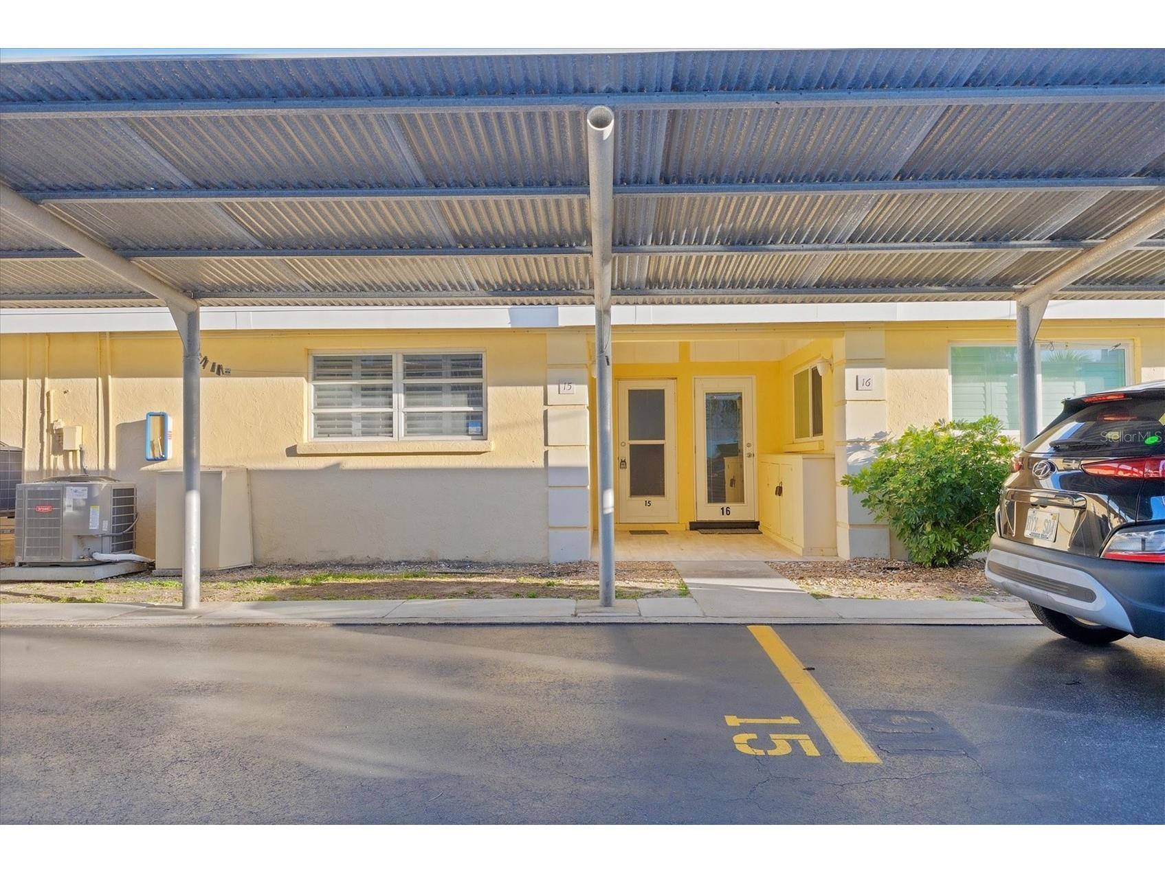 6006 Midnight Pass Road #15 Sarasota FL 34242 A4644906 image1