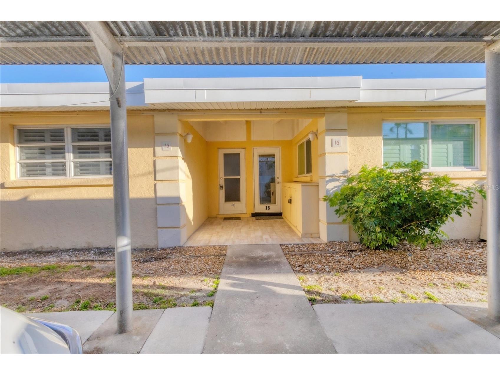 6006 Midnight Pass Road #15 Sarasota FL 34242 A4644906 image2