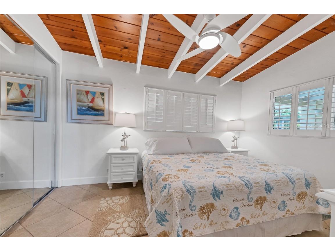 6006 Midnight Pass Road #16 Sarasota FL 34242 A4659596 image15